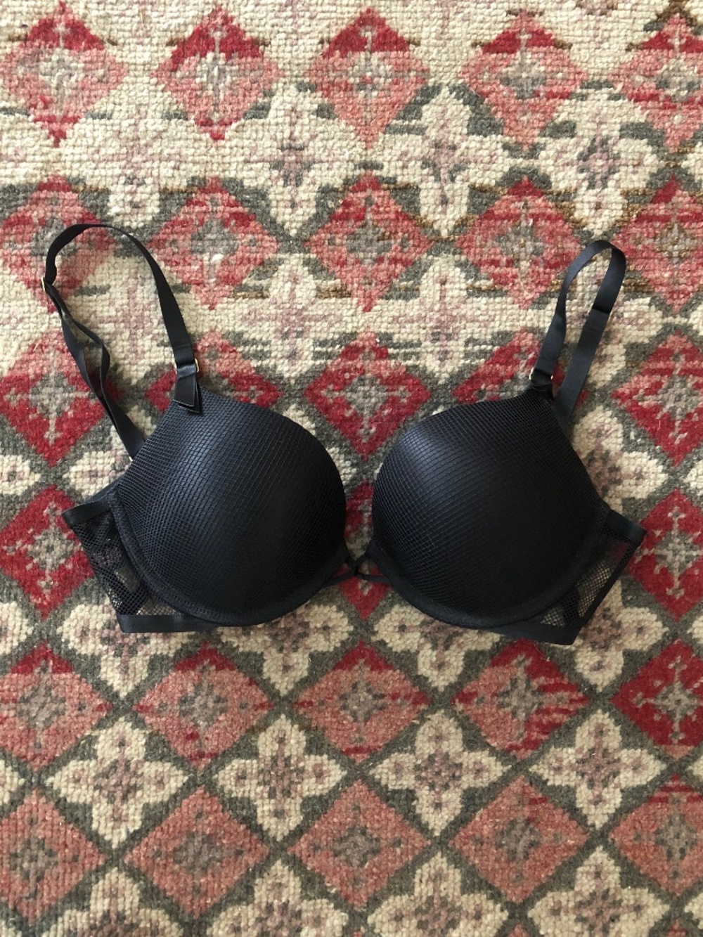 Victoria’s Secret Bombshell Black Fishnet Bra 32C
